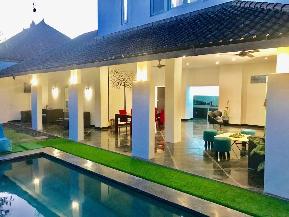 Villa Julia | Heart Of Seminyak | 350M Beach ภายนอก รูปภาพ